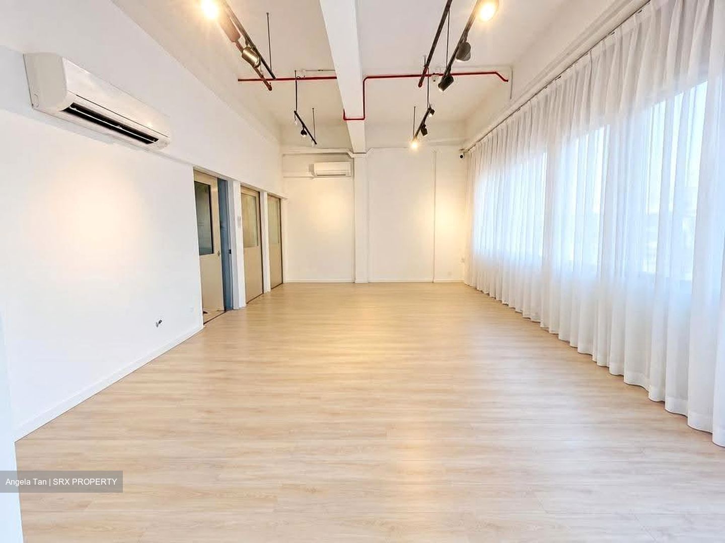 Kallang Place (D12), Factory #625890221